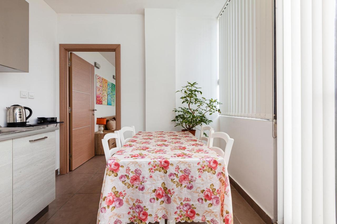 شقة Perfect Seaview Penthouse خليج سانت بول المظهر الخارجي الصورة