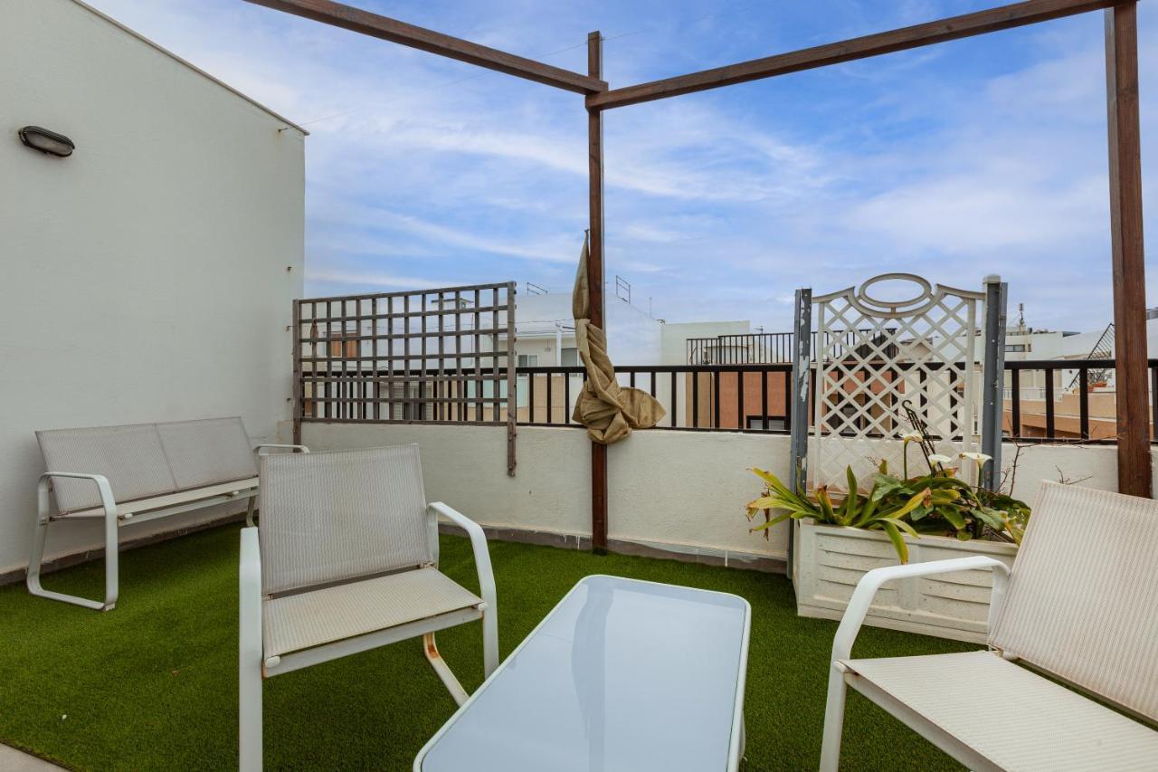 شقة Perfect Seaview Penthouse خليج سانت بول المظهر الخارجي الصورة