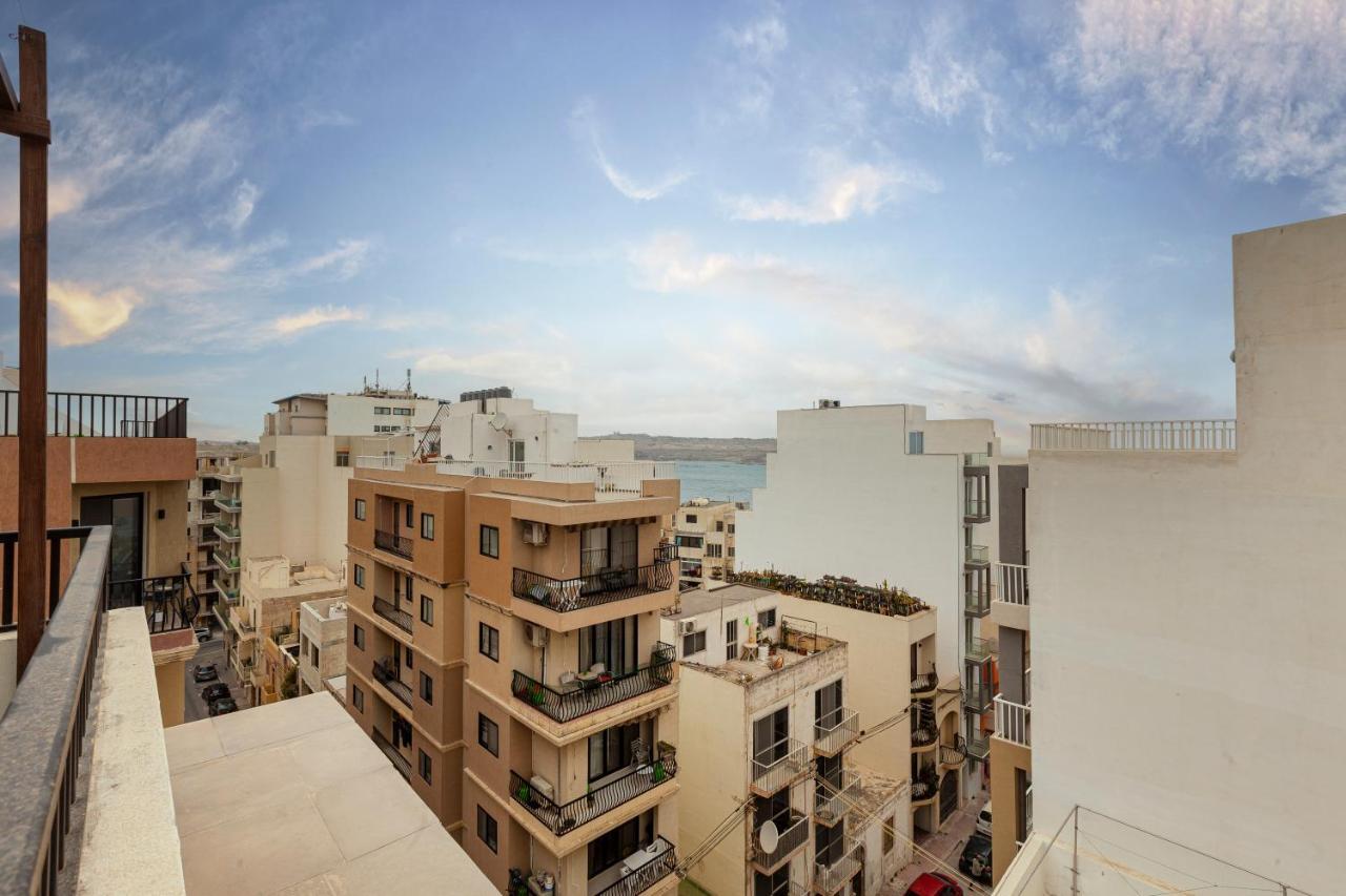 شقة Perfect Seaview Penthouse خليج سانت بول المظهر الخارجي الصورة