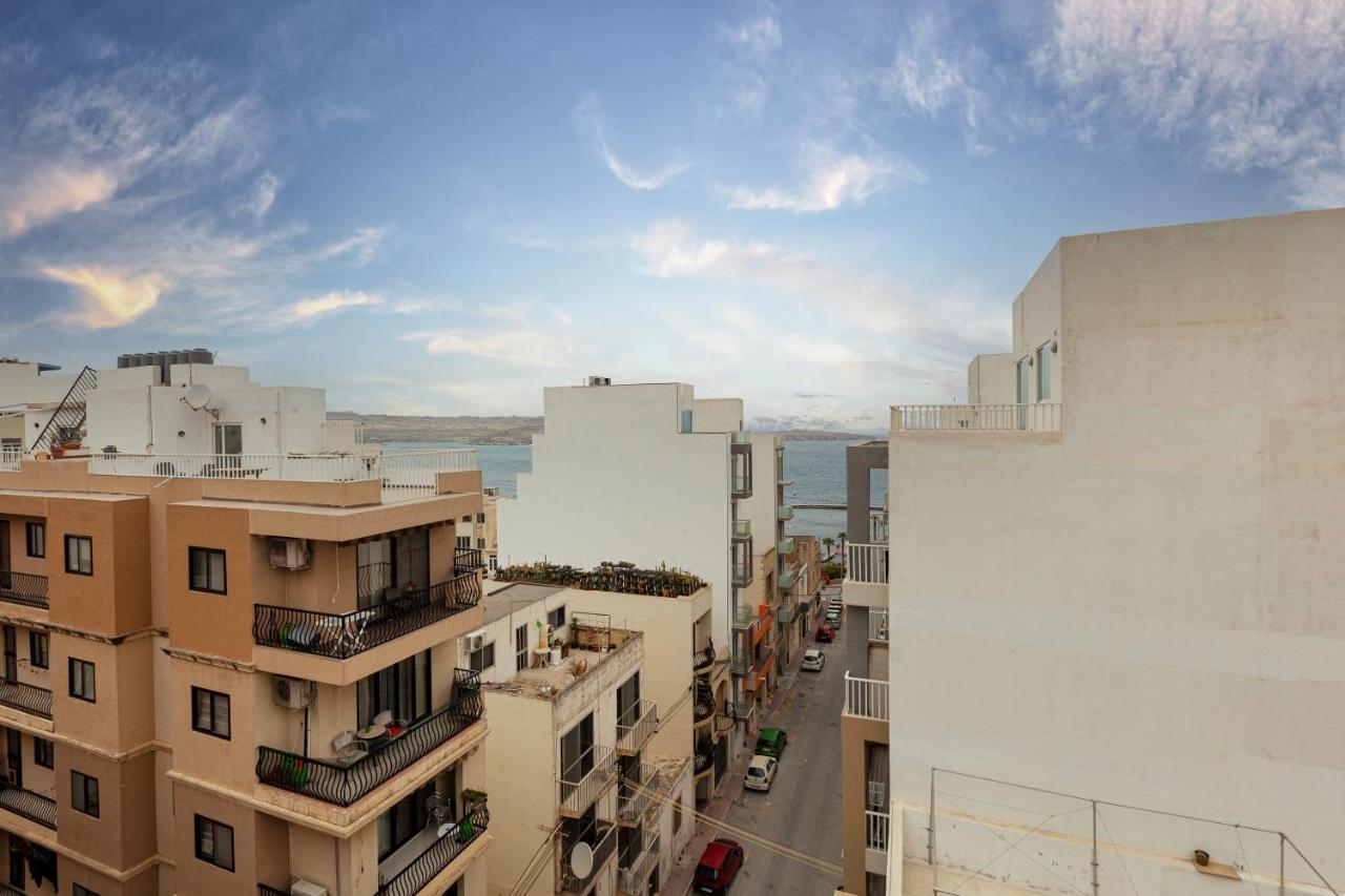 شقة Perfect Seaview Penthouse خليج سانت بول المظهر الخارجي الصورة
